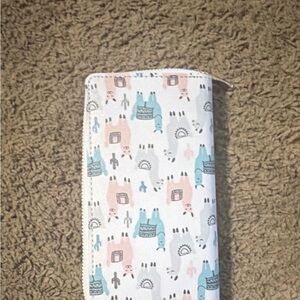 Source Unknown White Zip Wallet with Pink & Blue Llama Print